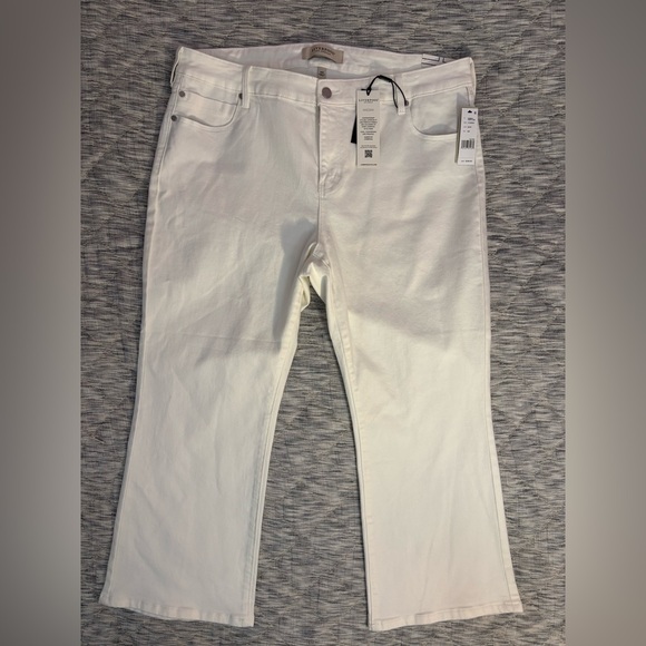 Liverpool Hannah Cropped Flare White Jeans Sz 18W NWT | Liverpool Flare Jeans - - Picture 4 of 10